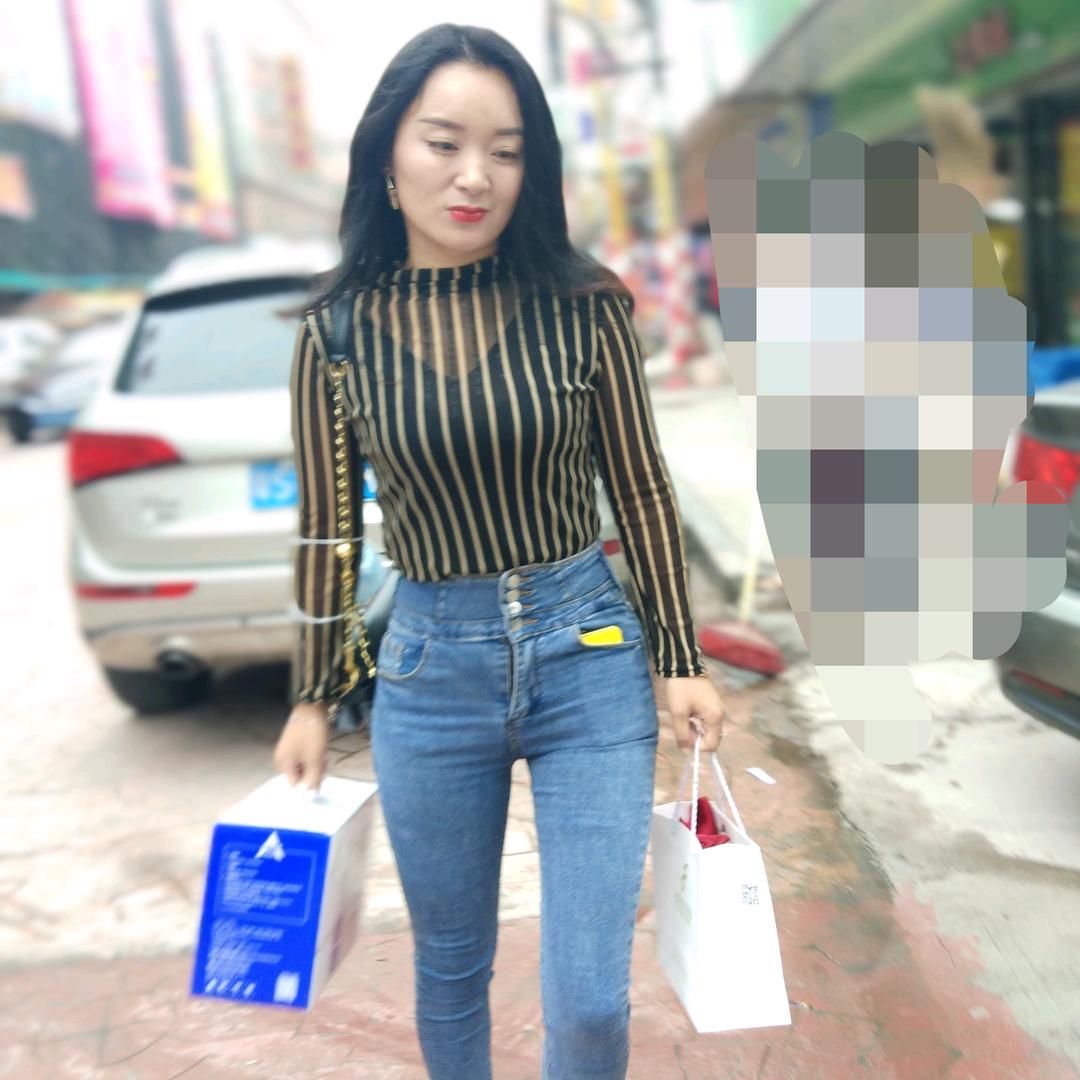 蓉蓉এ