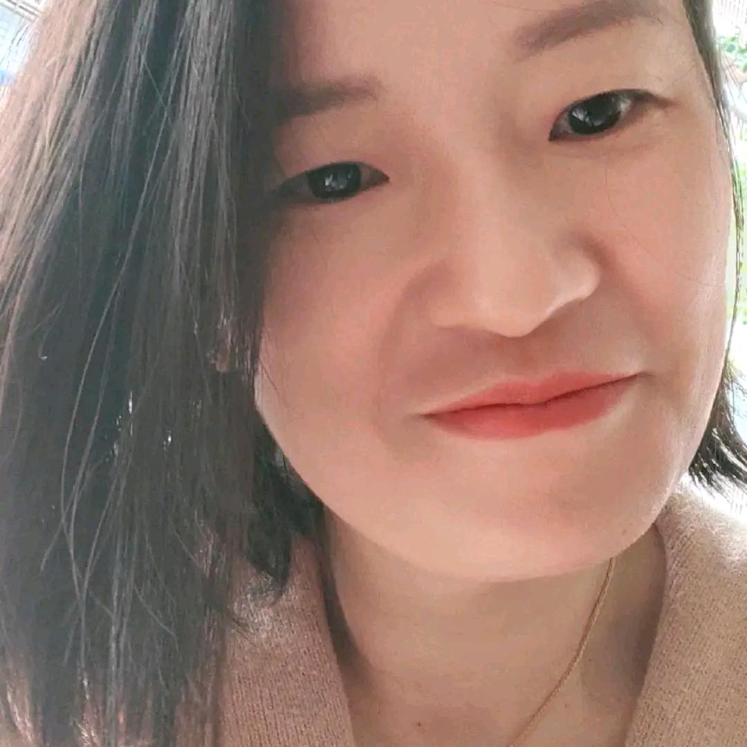 海口秀英小街摆摊卖卤味