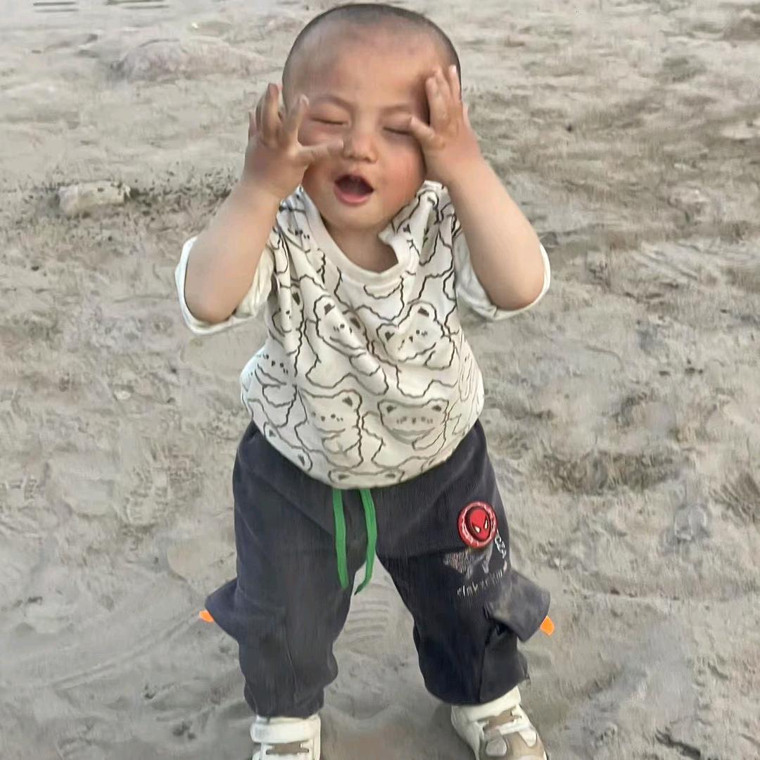 @小袁一家（家有三宝）