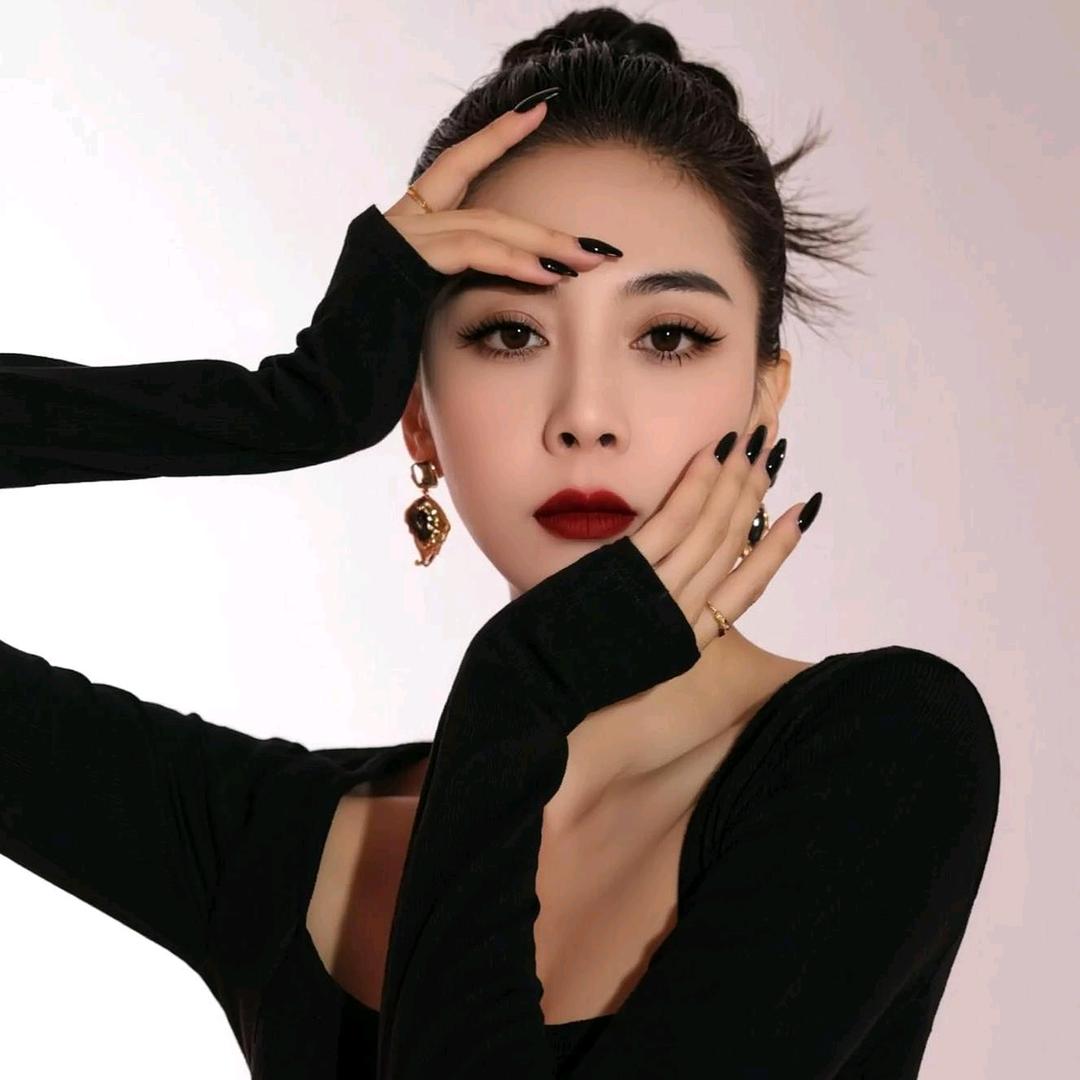@金小七...