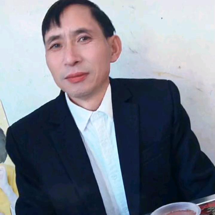黄家二妹 又当爹又当妈。
