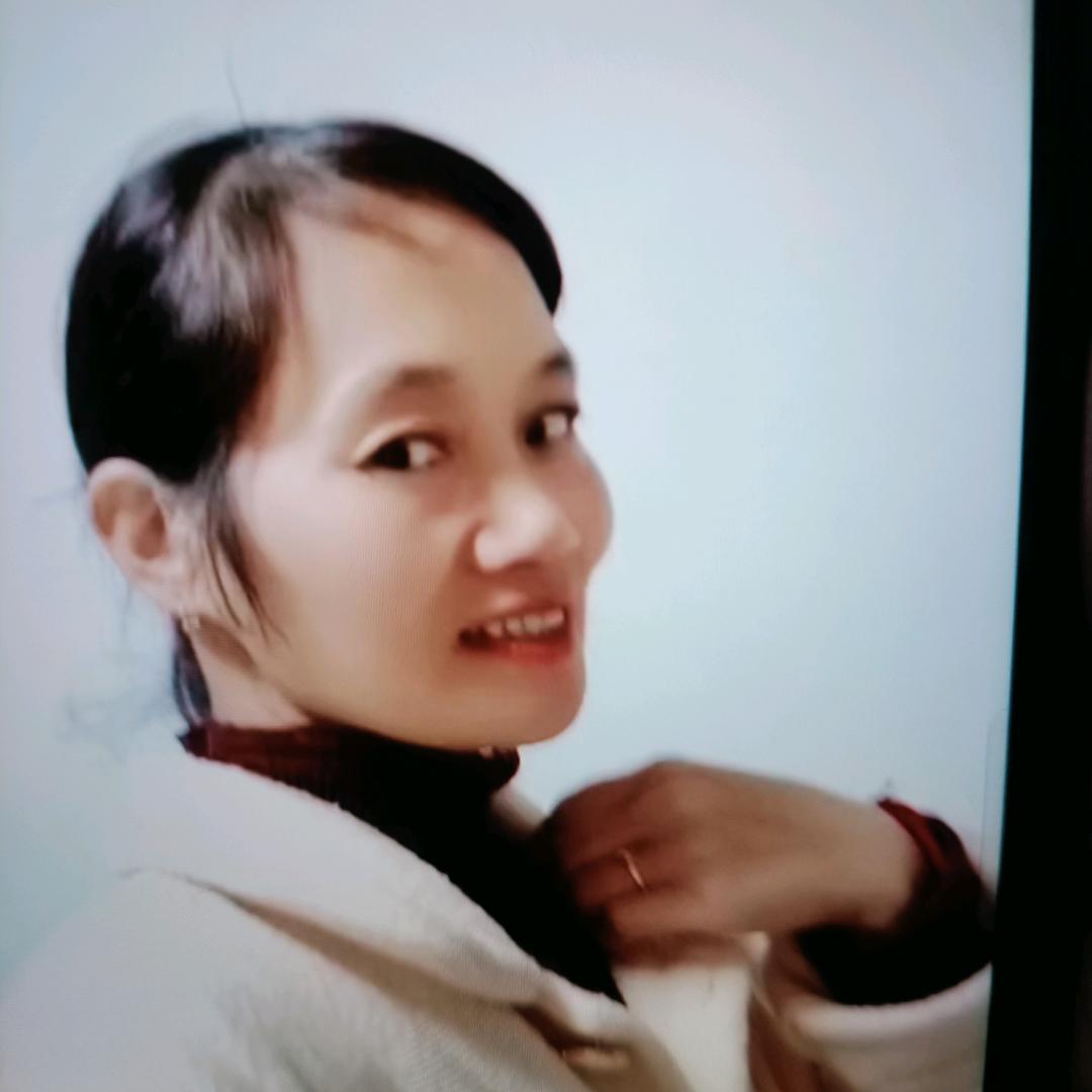 清闲女孩新人首播