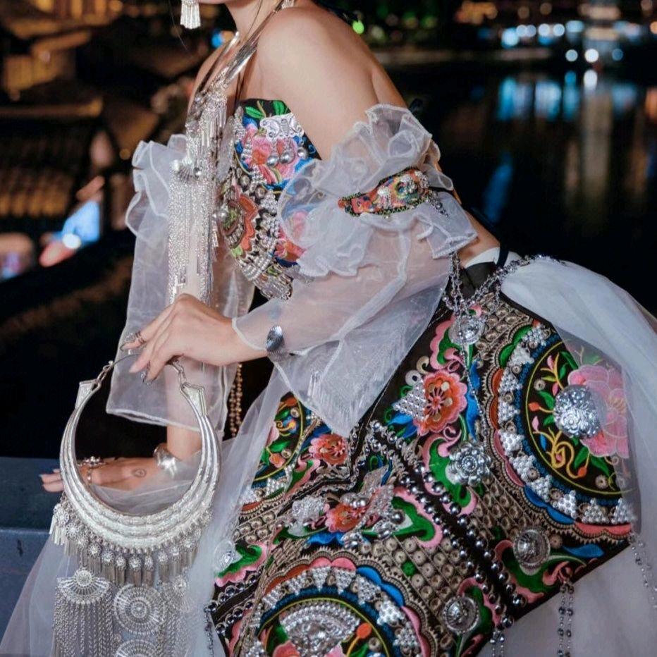 苗族旅拍服装店