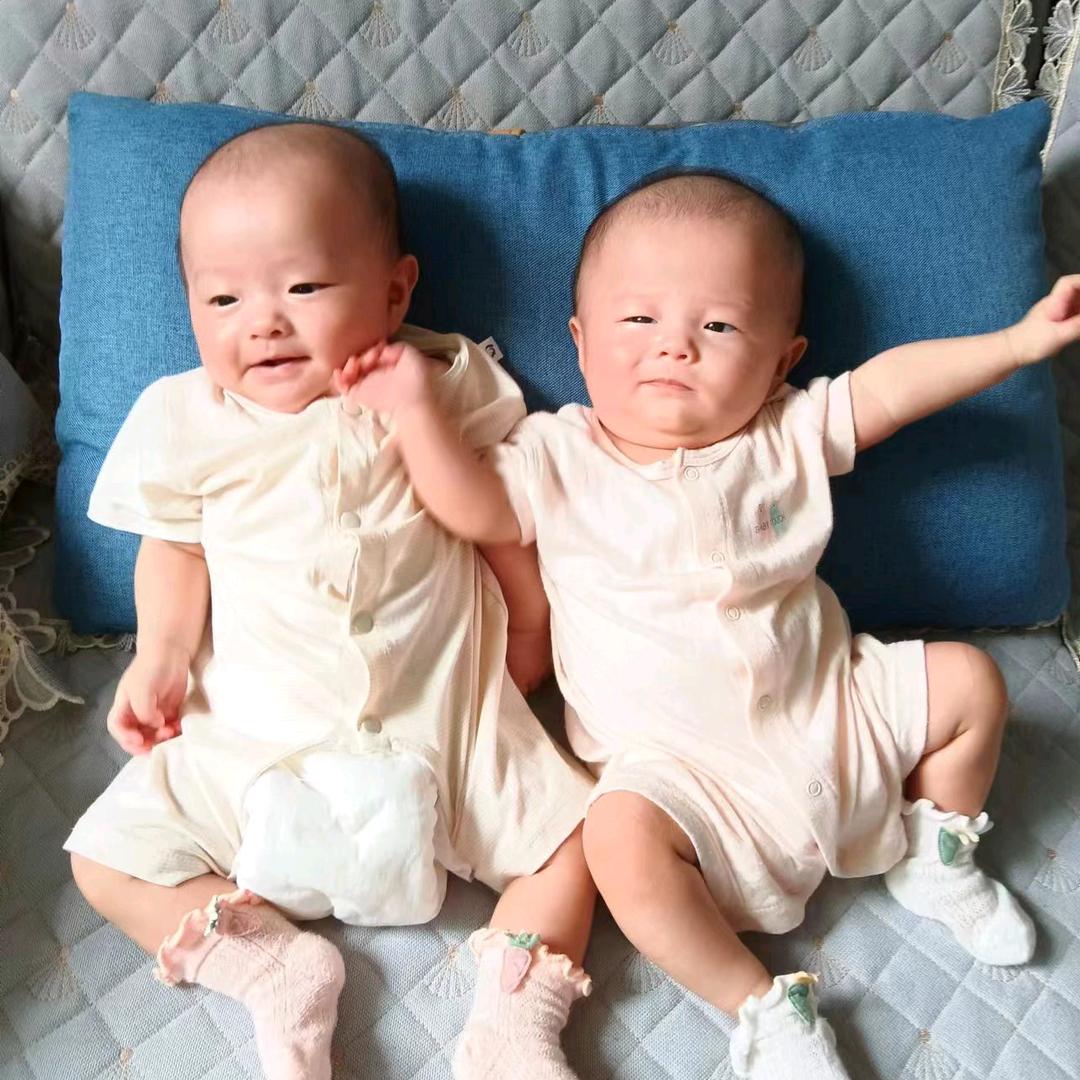 双胞胎宝贝安宁👯