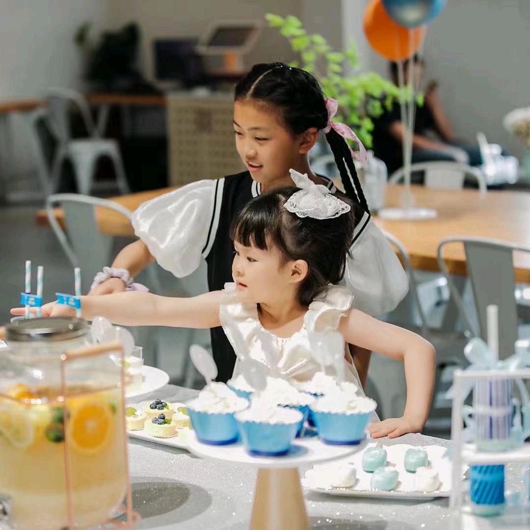 我是大姐杨春侠，