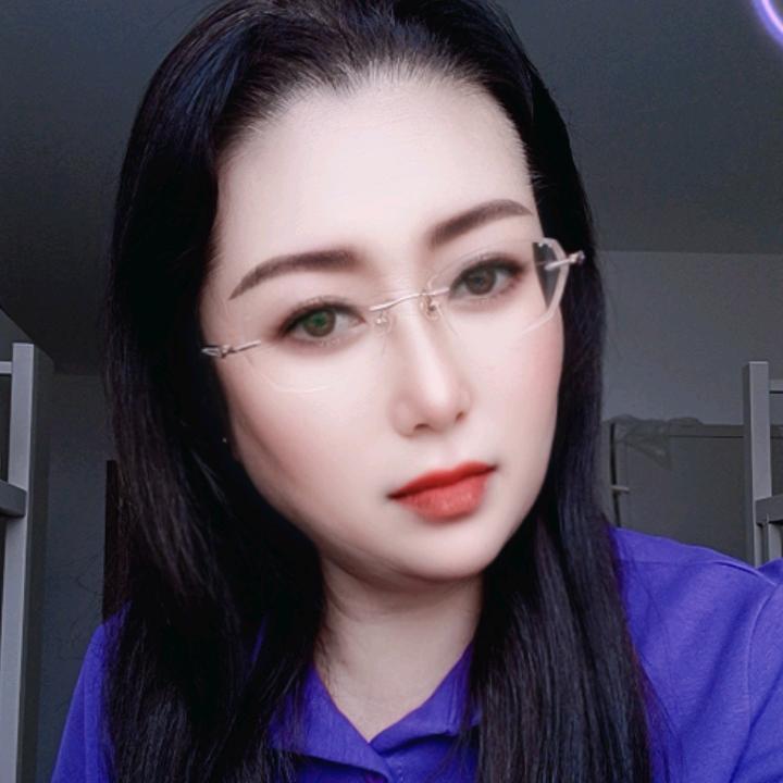 草莓味的风✌