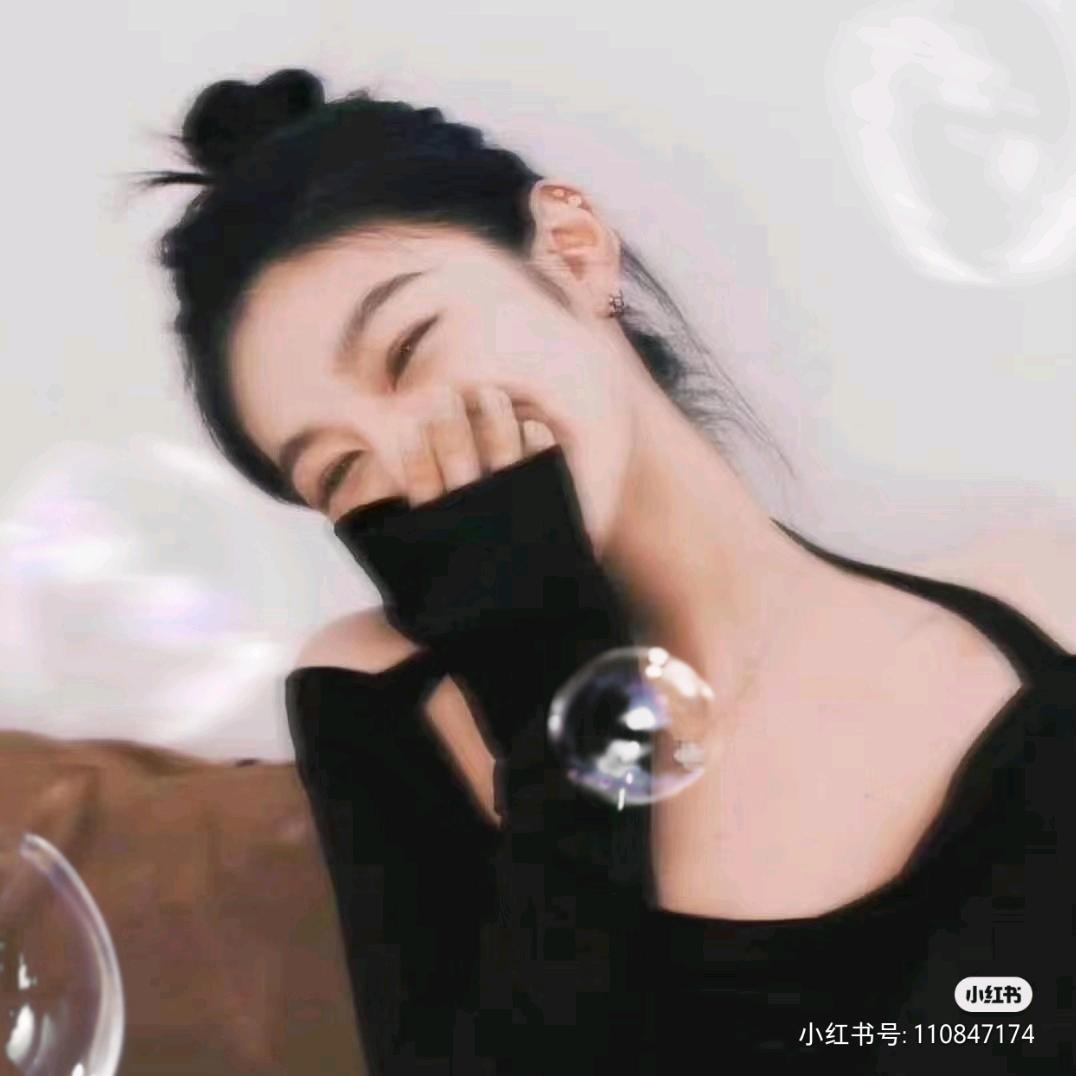 卖女孩的小火柴0