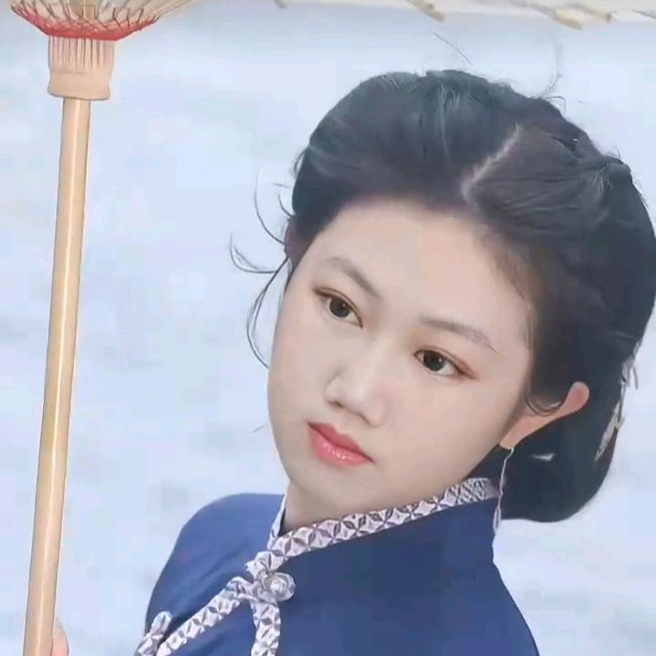 微笑ღ᭄ꦿ 向钱