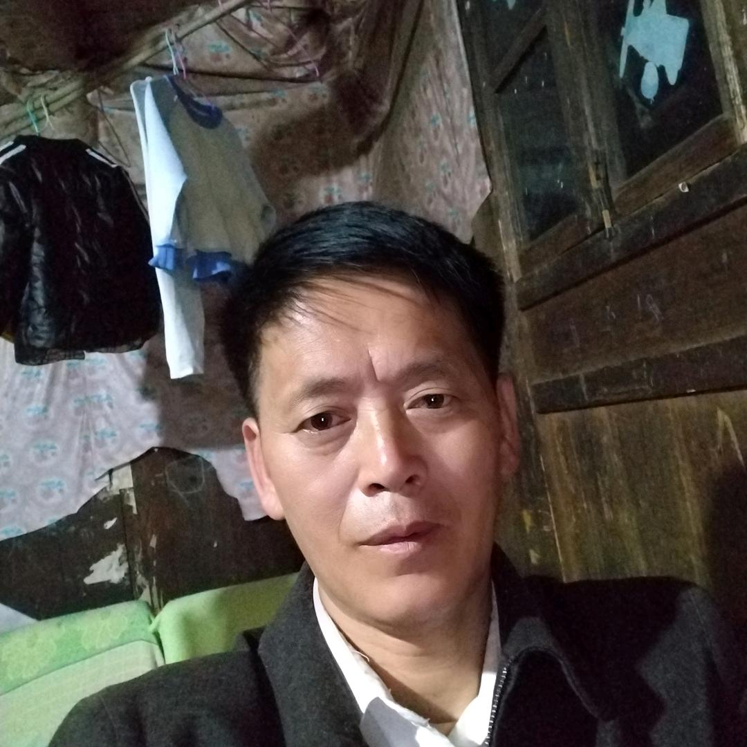 覃义军晚8点10分开播