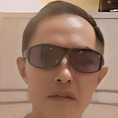 天高云淡