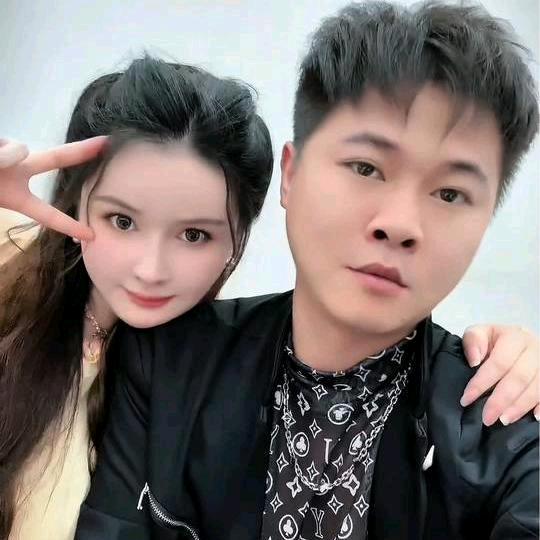 升婷夫妇（小号）