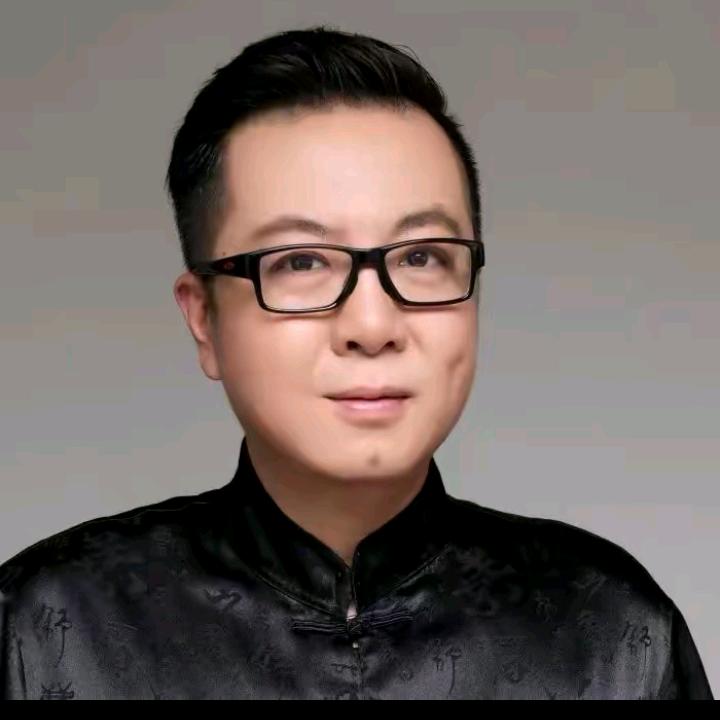 主持人宋非