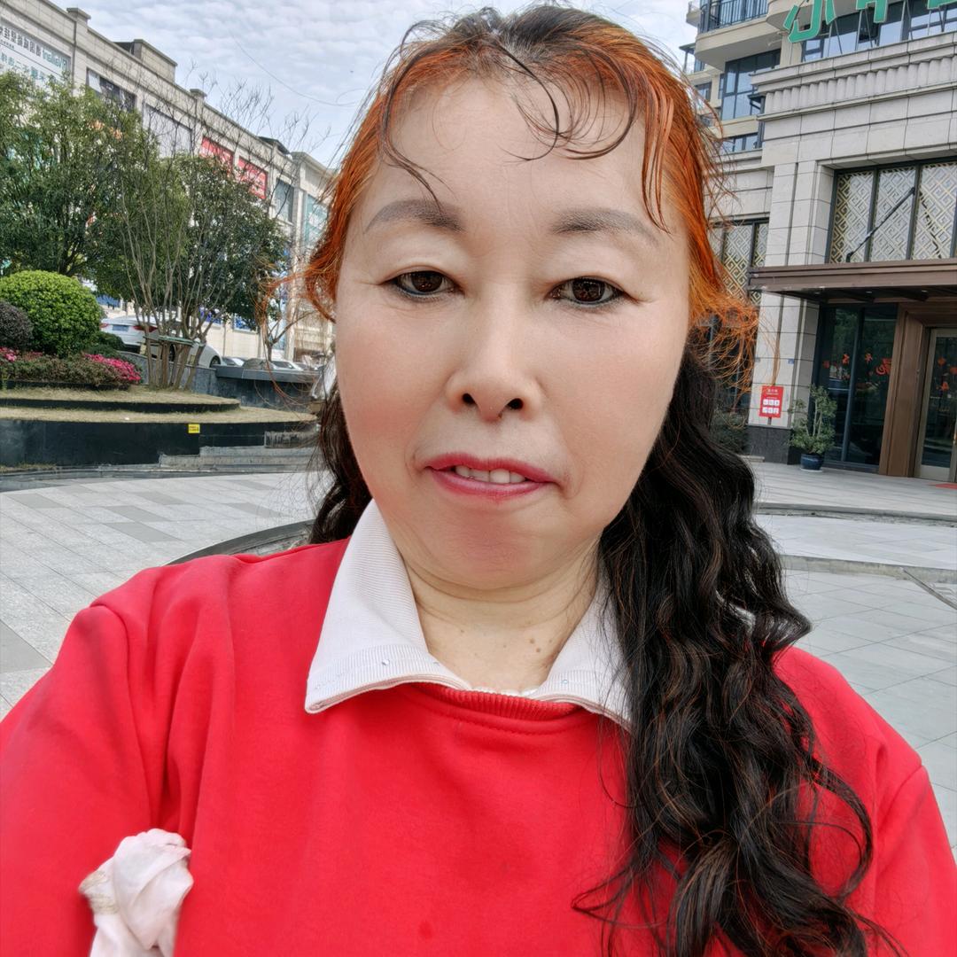 龙堃外婆