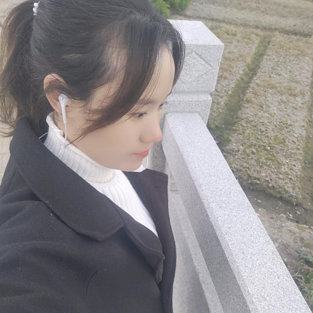 ℋღ᭄余生🍒安好💞࿐