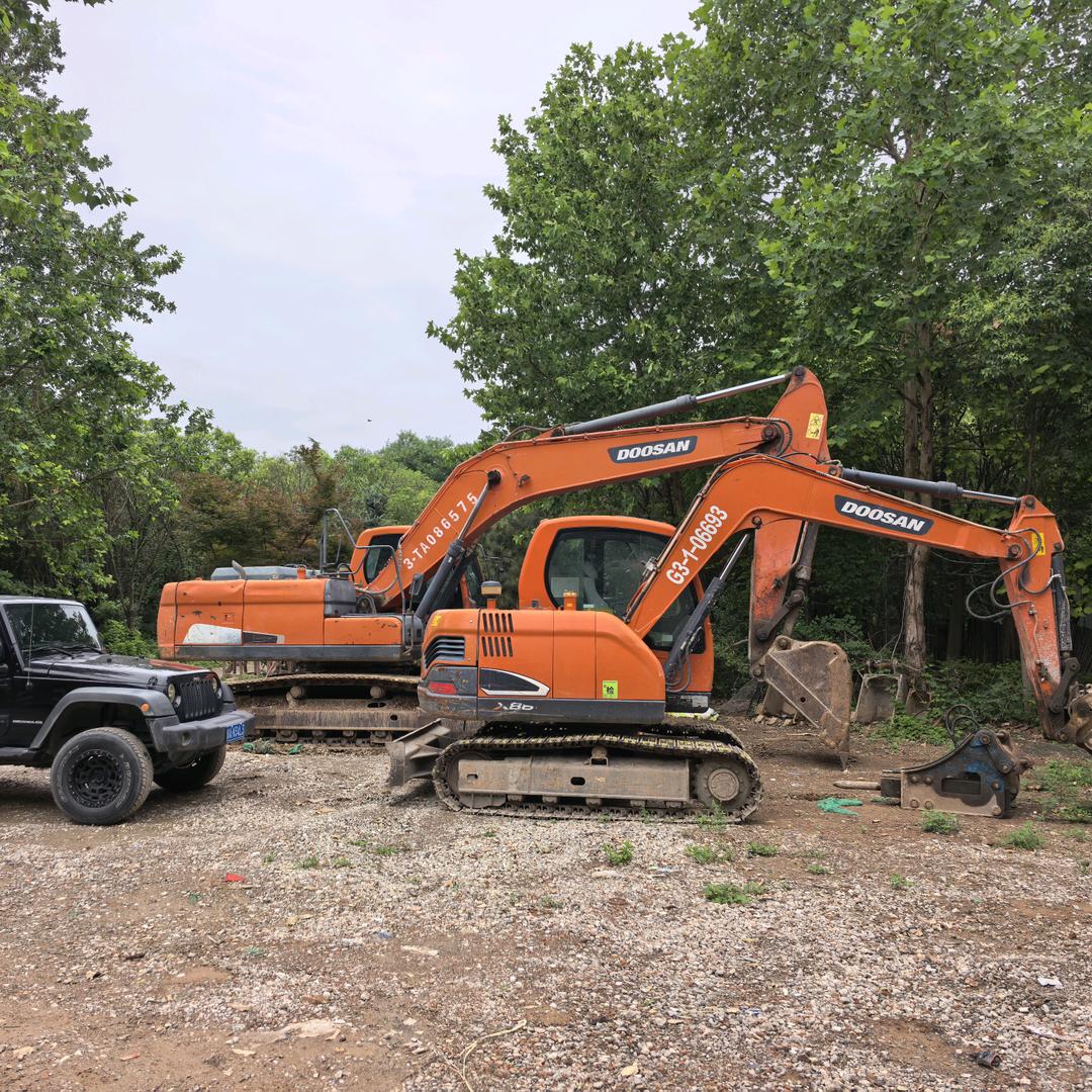 陕西大黄蜂二手挖机—辛微