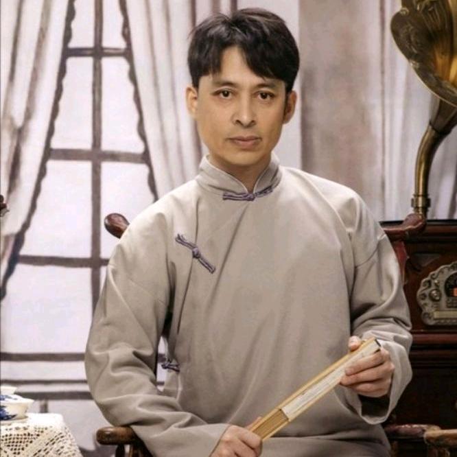 日子月初头像