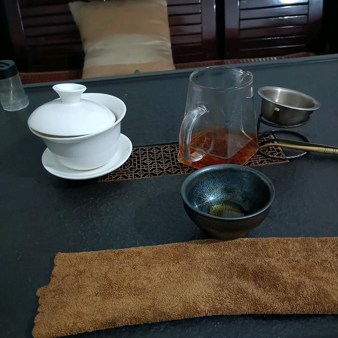 颜惠鑫汽修