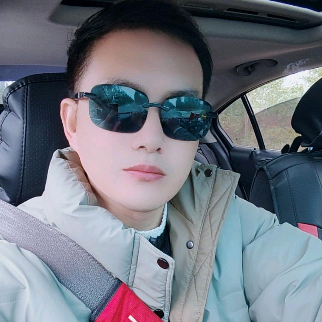 坚强的小青哥🇨🇳