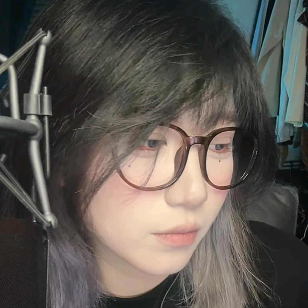 姜悦是女生