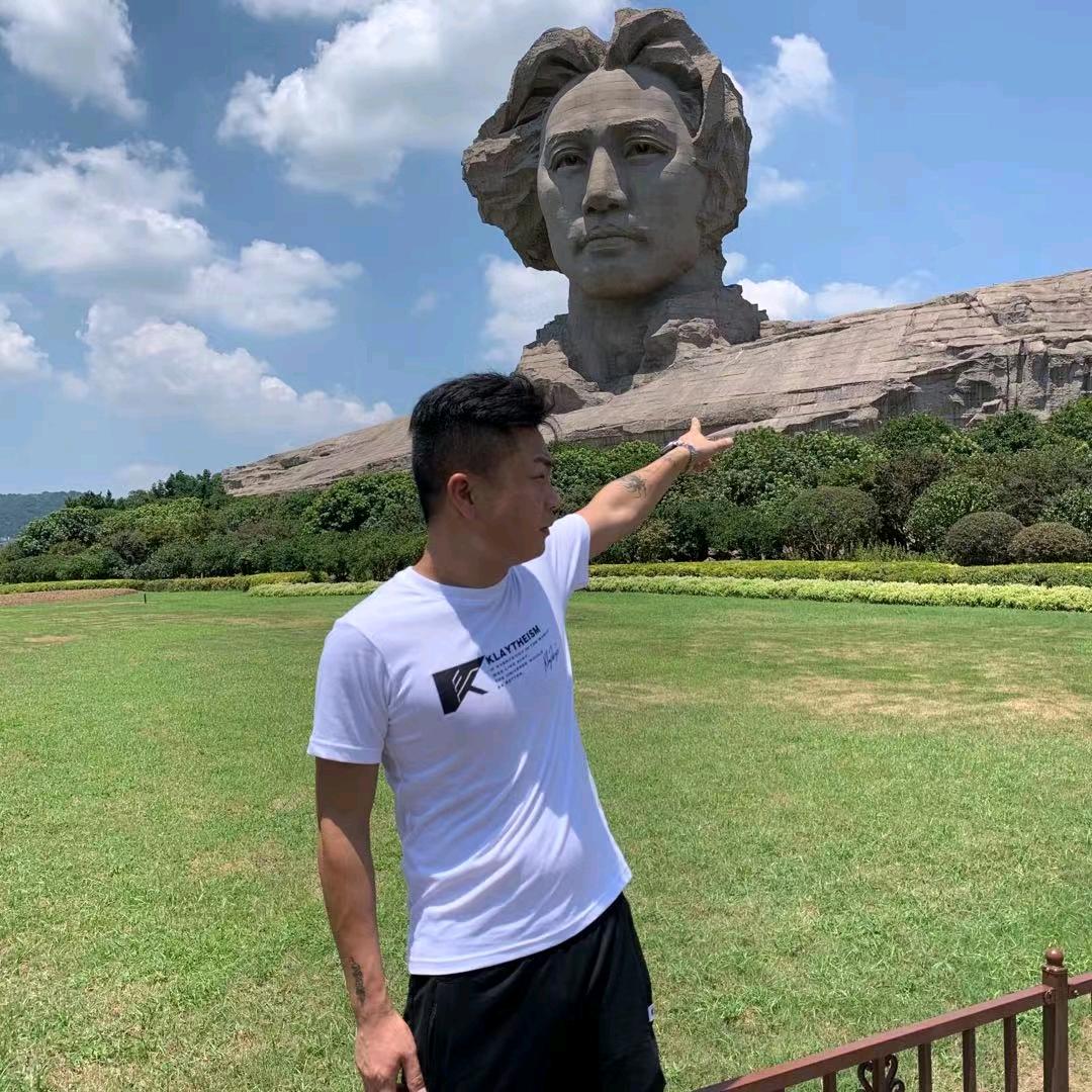 青春只因年少。