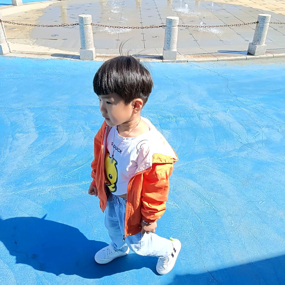 小屁孩