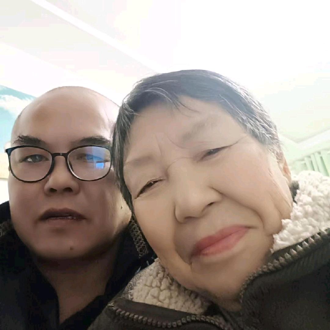 黄莽子