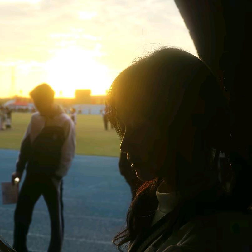 泪水打湿麦当劳