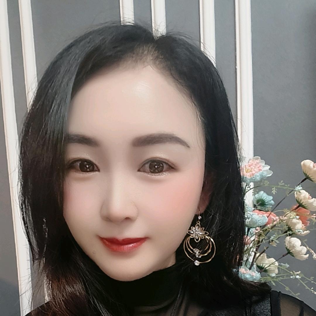 @梅子mz凉皮卷凉皮，紫米饭团，烤冷面