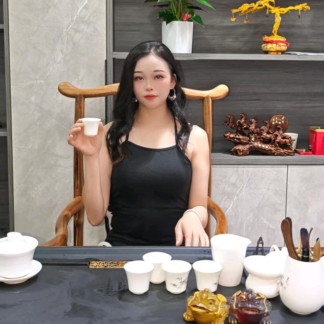 张丽🎤