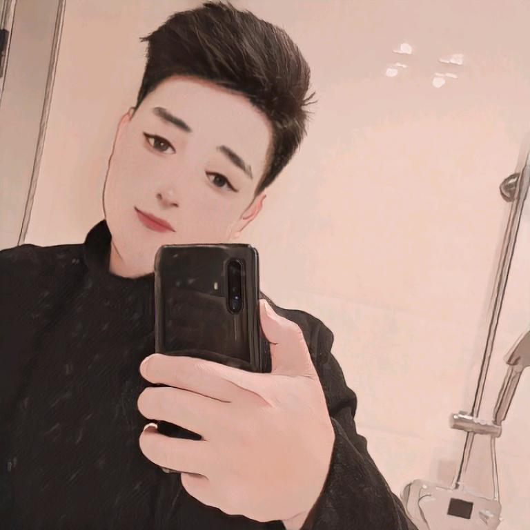 Xhy  小木木