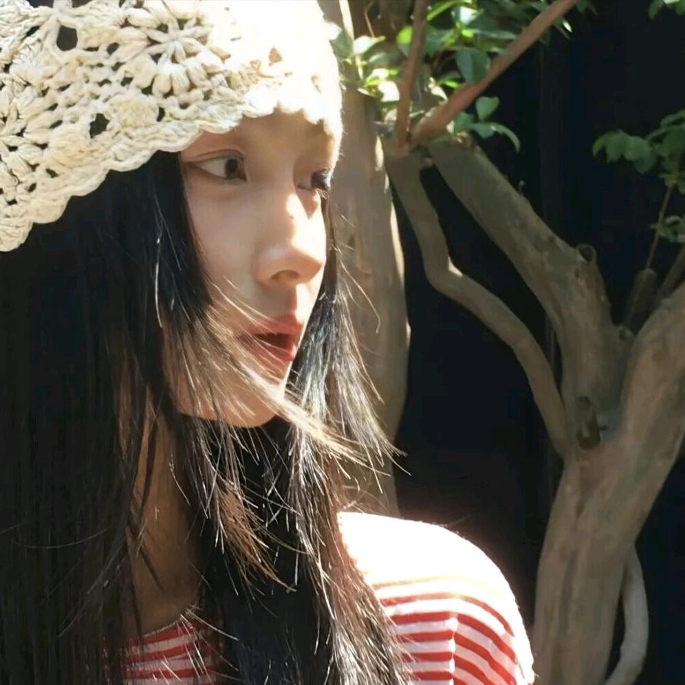 ୧⍤⃝🌻这个人太可爱了吧