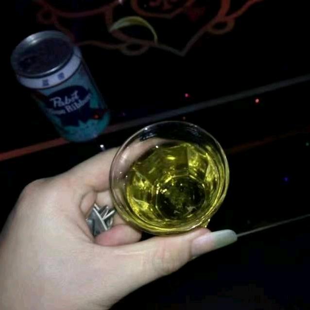 关了灯全都一个样