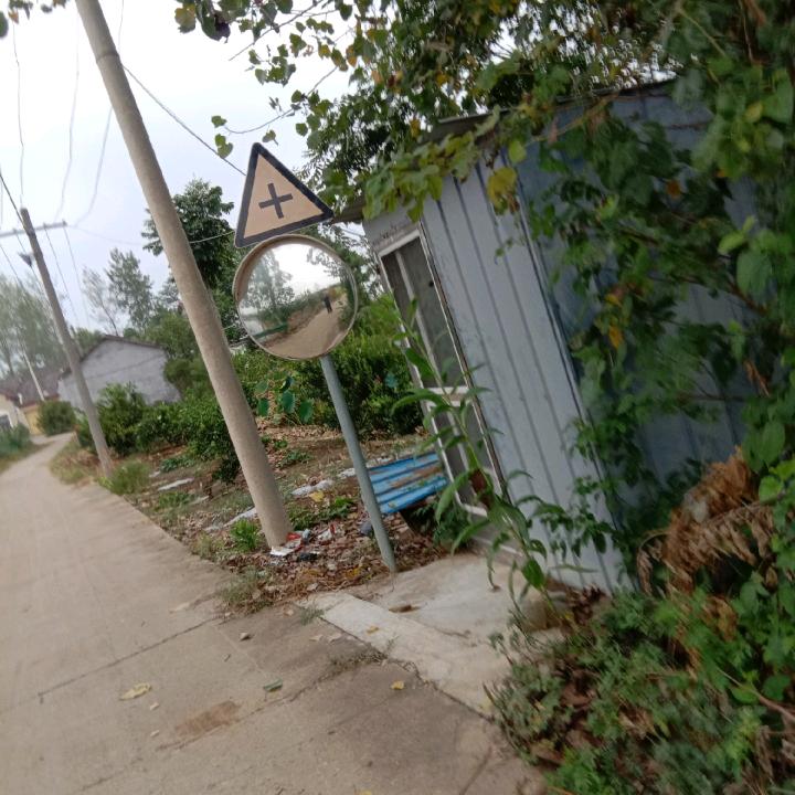 压着五指山下