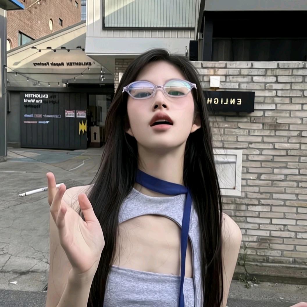 2%