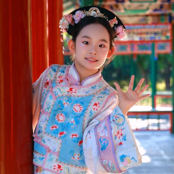 北京小孩姐（周子琪）