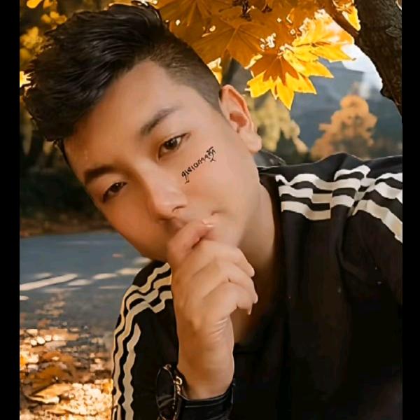 《开心男孩》