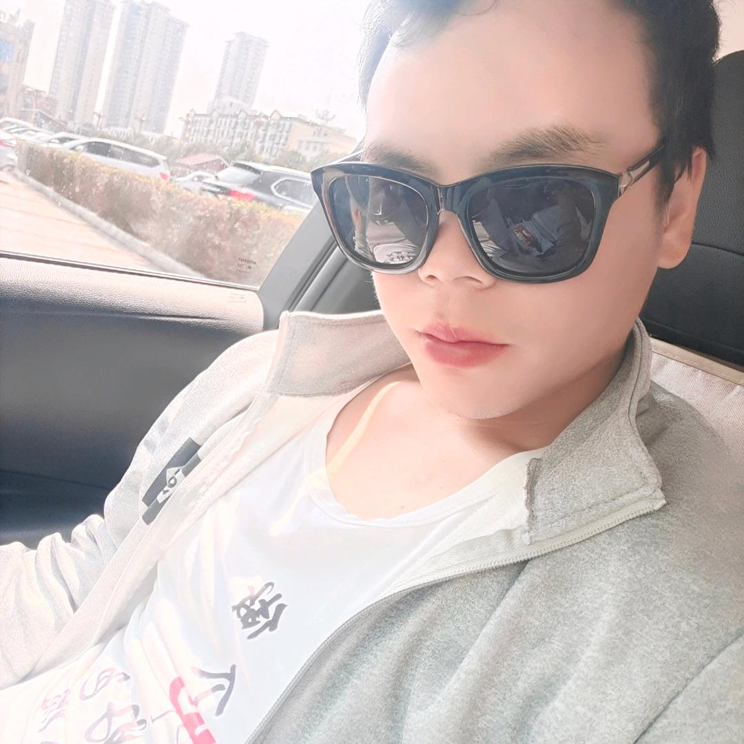 浪漫的不是四季而是有你