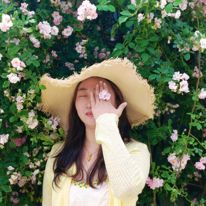 Hi，Miss Li