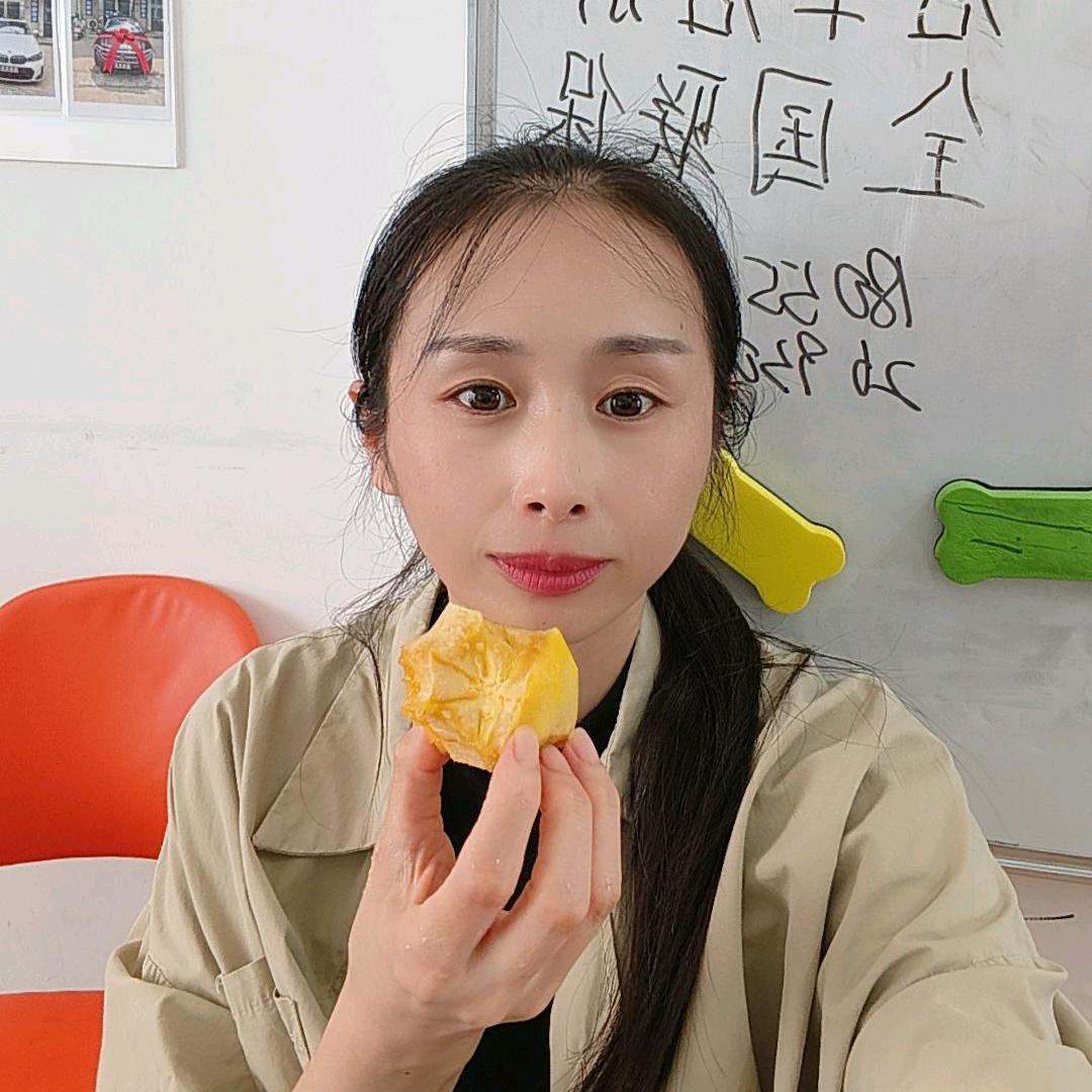 是女儿的周周吖