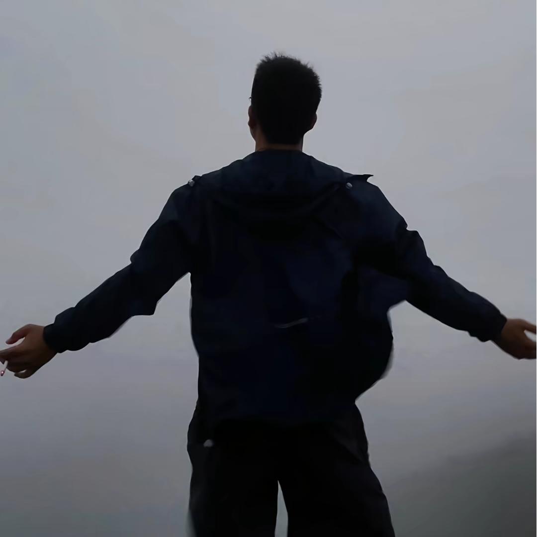 FOREVER酒吧 小余