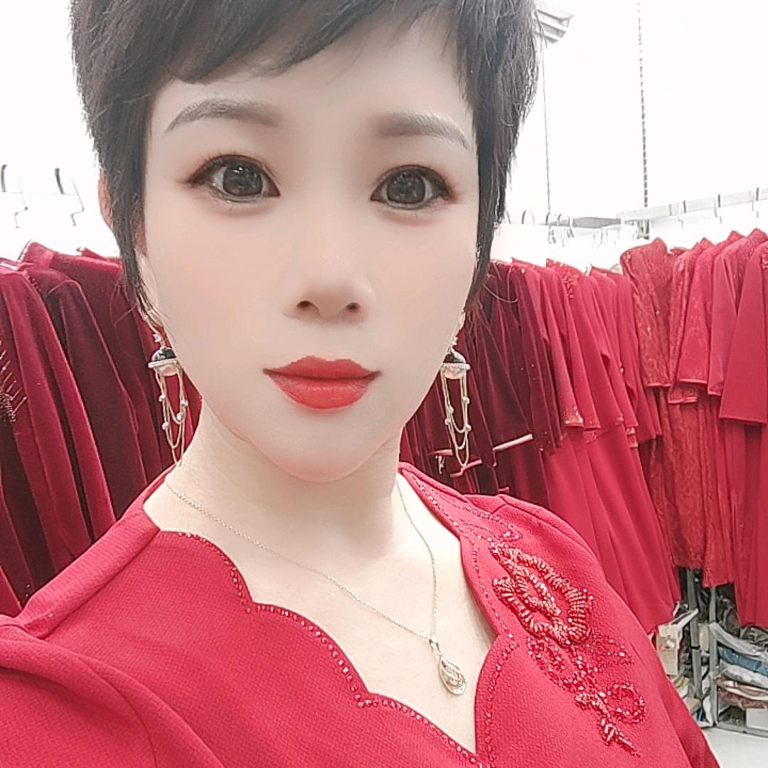 吉雅服饰