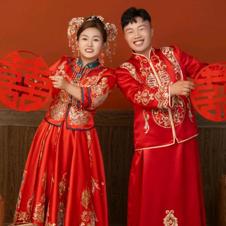 非凡发艺发型师阿泽