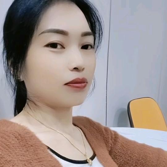 莫默