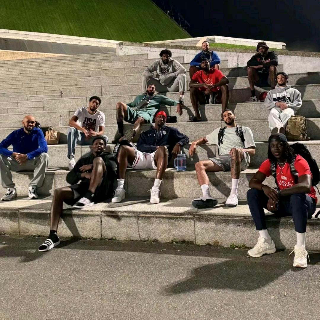 村里最拽的仔（已退抖）