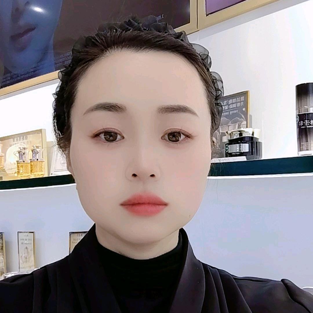 林清轩小玲