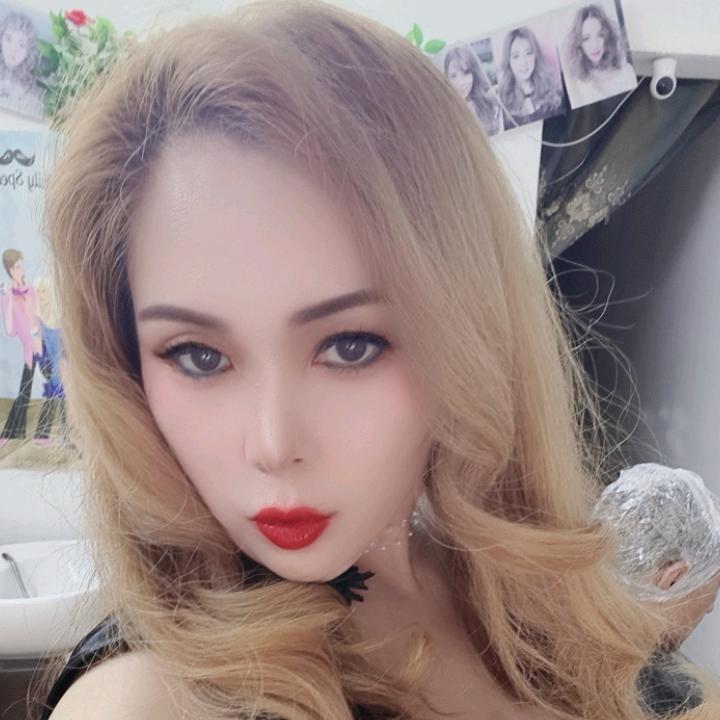 艳红美神造型