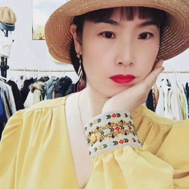 琴声悠扬女装二店