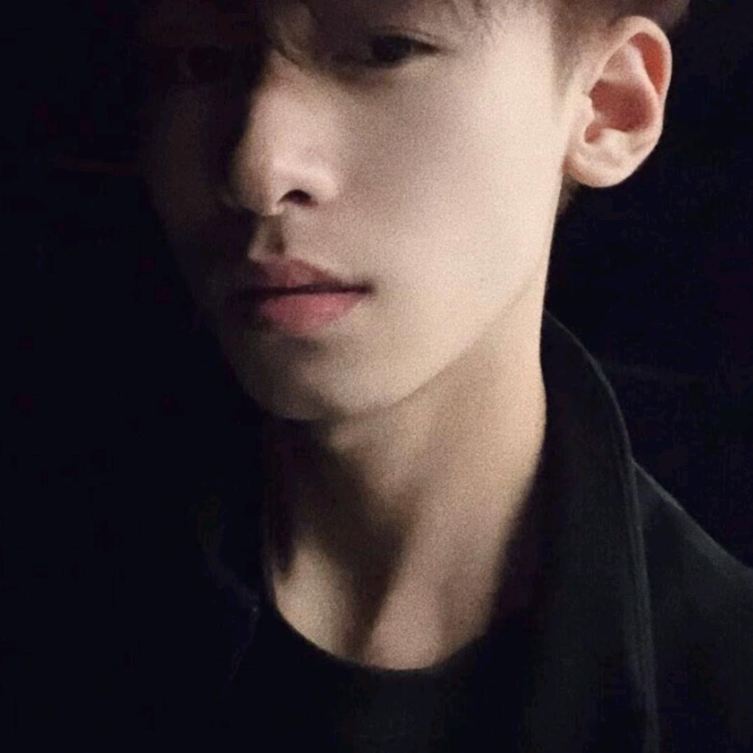 @鹏吖
