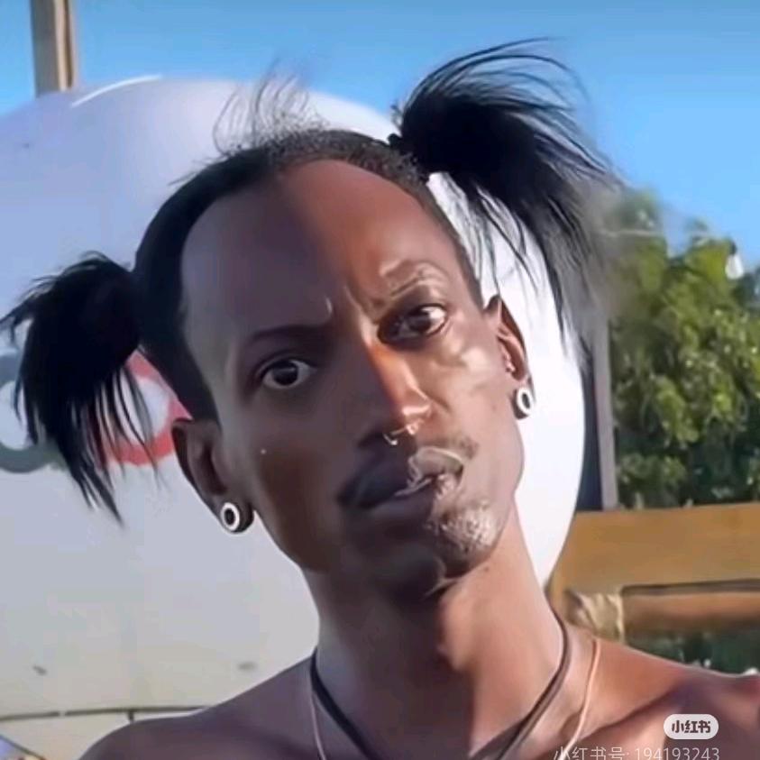 @芋倪啵啵(╯◕🐽◕╰)