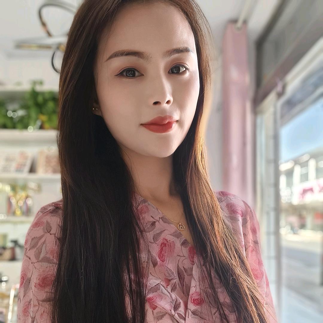 王集金丝玉帛纹眉美甲美睫皮肤管理